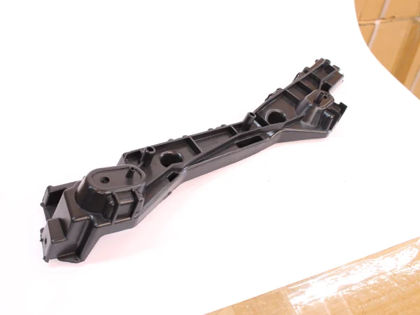SOPORTE PARACHOQUE TRASERO DERECHO <br> CHERY TIGGO 2 1.5 - Imagen 5