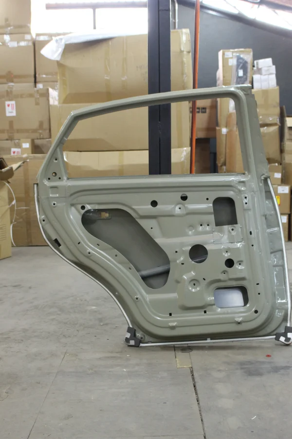 PUERTA POSTERIOR IZQUIERDA <br> CHERY TIGGO 2 1.5 - Imagen 4