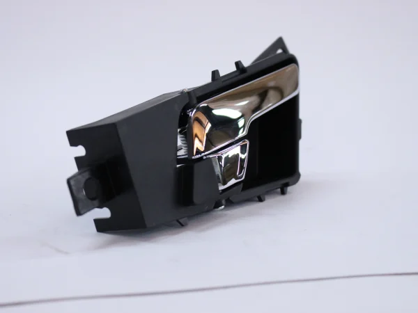 MANILLA INTERIOR DELANTERA DERECHA <br>JAC S2