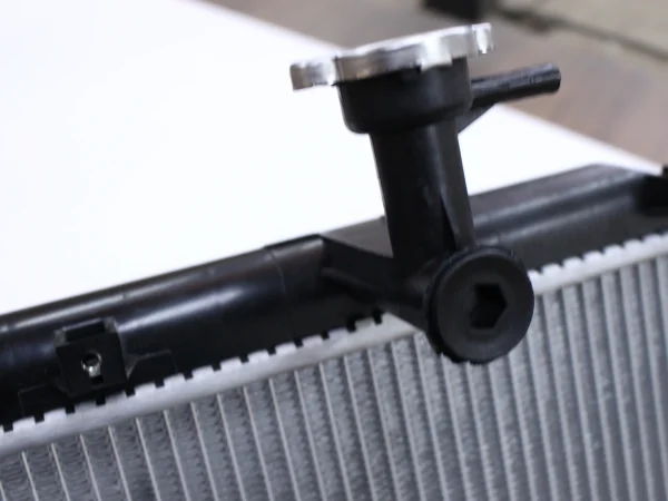 RADIADOR MOTOR <br> JAC S2 - Imagen 2